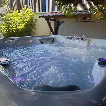 Les Loges De Bacchus Le Carpe Diem Apartament Chonas-lʼAmballan